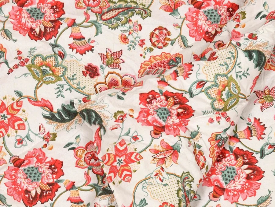 Pure Cotton Pink Flowers King Bedsheet + Comforter Set Closeup