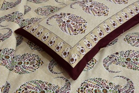 Beautiful Brown Base Seashell Print King Size Double Bedsheet Closeup