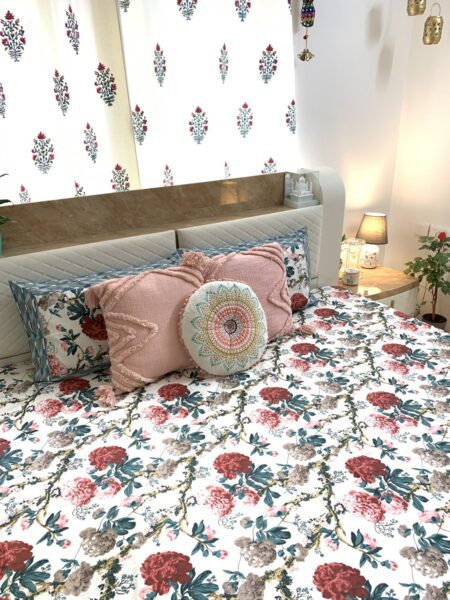 Beautiful White Base Floral Pattern King Size Bedsheets